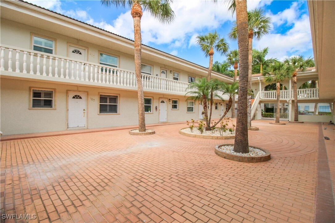 Foto principal - 980 7th Ave S