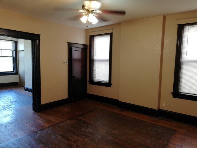 Building Photo - 5228 Louisiana Ave