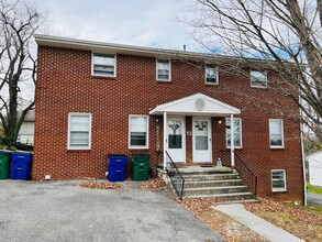 Building Photo - 515 Quesenberry St