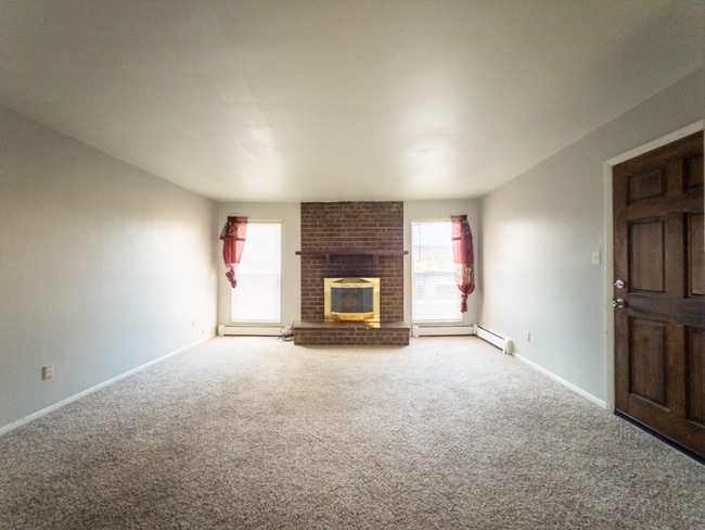 Foto del edificio - 2136 Friendship Pl