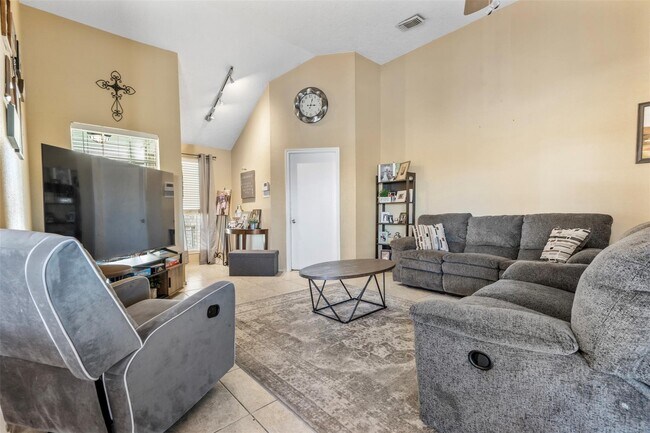 Foto del edificio - 14507 Bladenboro Dr