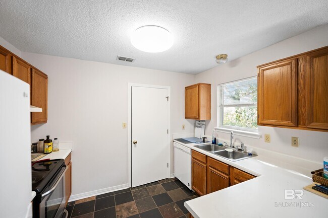 Foto del edificio - 620 S Oak St