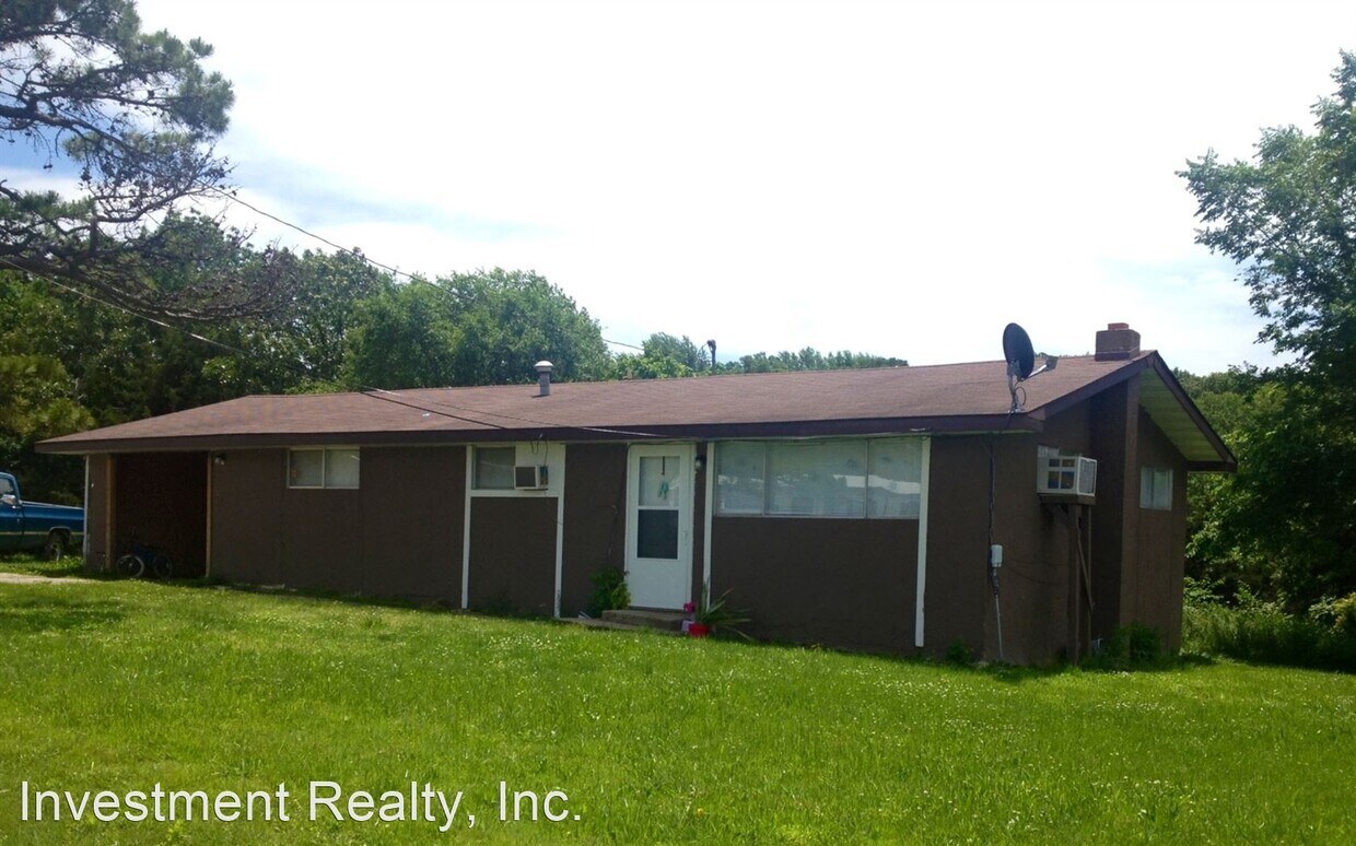 Primary Photo - 3 br, 1 bath House - 13750 PVT DR 8114