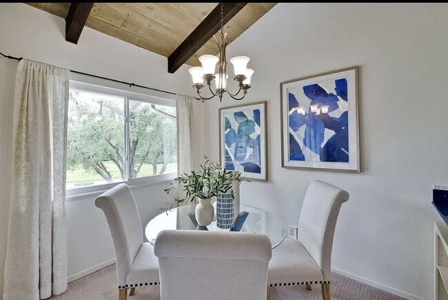 Building Photo - Welcome to this beautiful upstairs condo n...