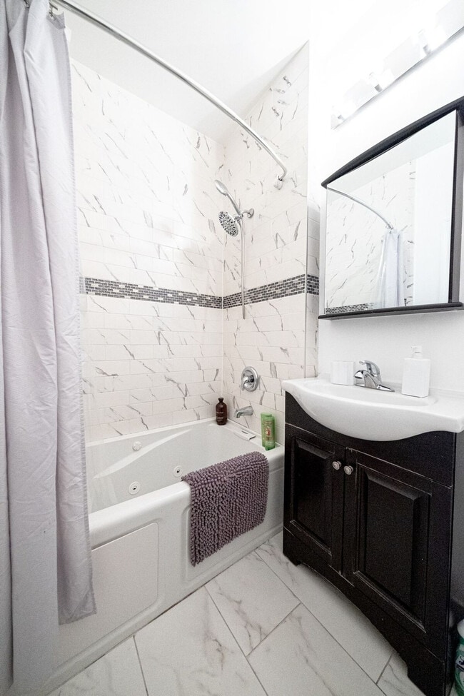 Foto del edificio - 247 W 113th St