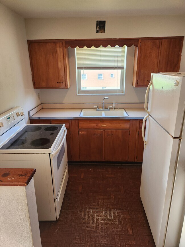 Photo - 15 Ohio Ave #4 Apartments