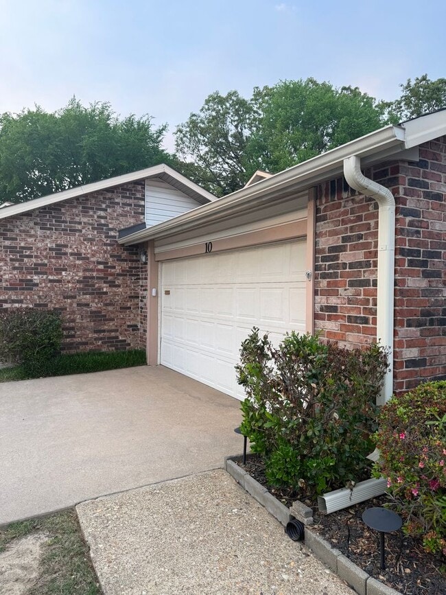 Foto del edificio - 10 Hampshire Cir