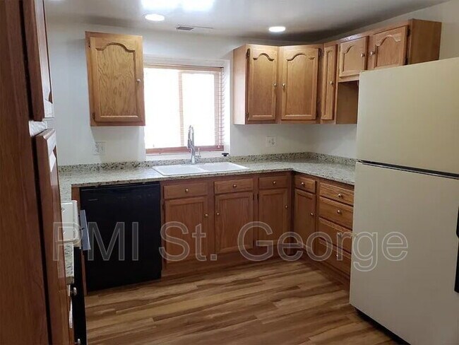 Building Photo - 418 S 100 E