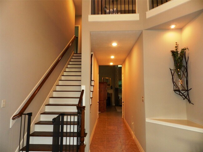 Foto del edificio - 4419 Montcliff Bend Ct