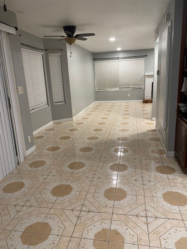 Foto del edificio - 2057 E Bard Rd