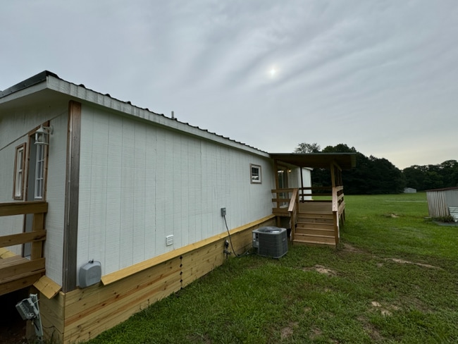 Building Photo - 5723 Atwood Rd
