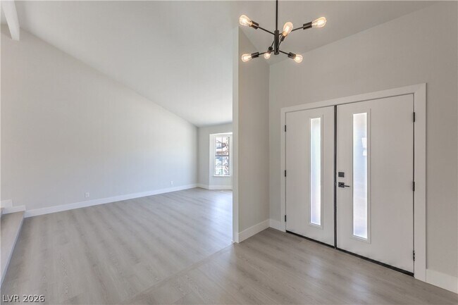 Building Photo - 6348 Vicuna Dr