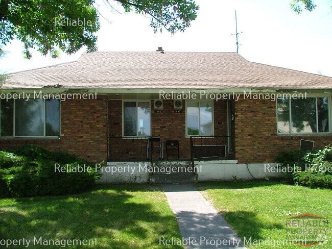 Building Photo - 607 Linden Dr