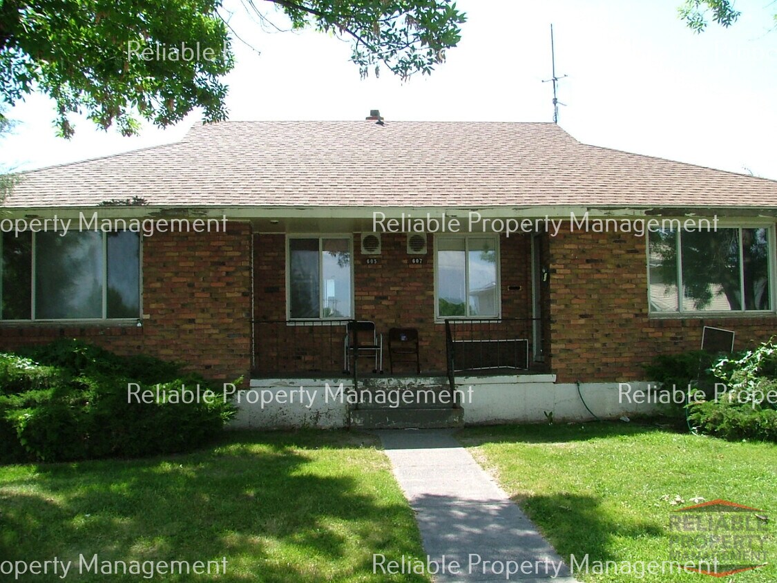Foto principal - 607 Linden Dr