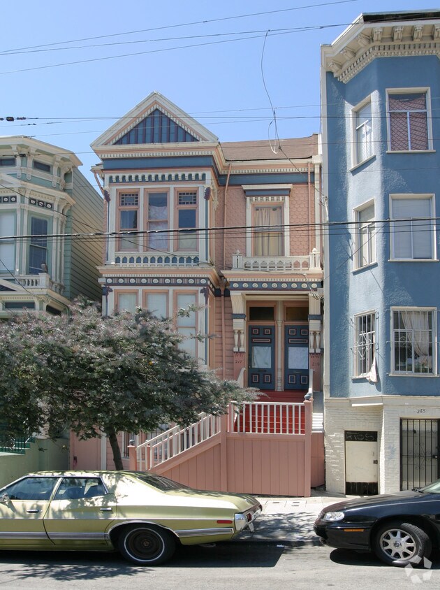 Primary Photo - 215-219 Webster St