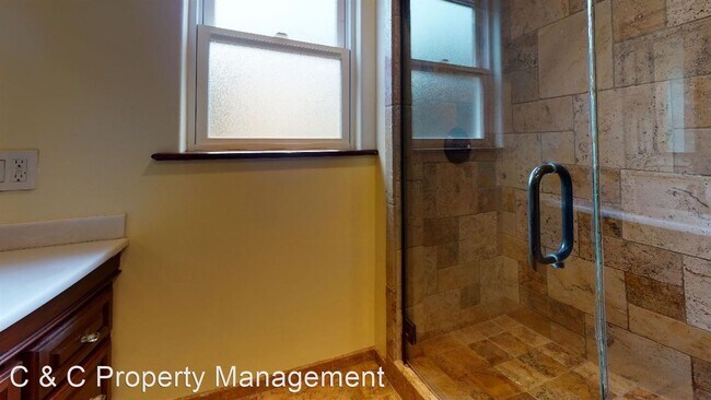 Foto del edificio - 2 br, 2 bath House - 764 Filmore