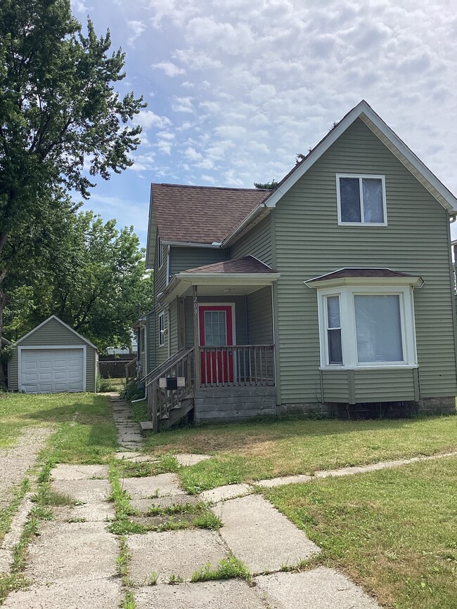 Building Photo - 1208 Howard St