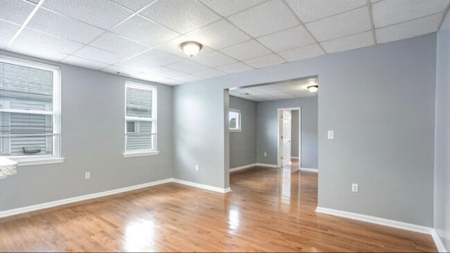 Foto del edificio - 4002 Oakford Ave