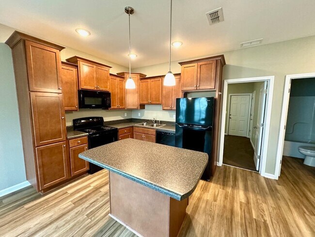 Foto del edificio - 2225 Cedarbrook Ct