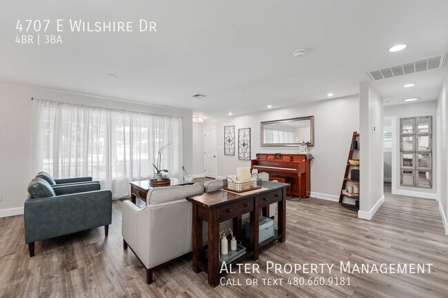 Foto del edificio - 4707 E Wilshire Dr