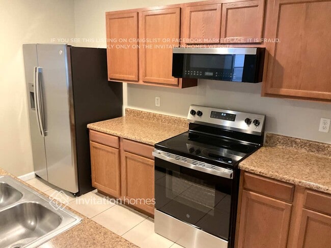 Building Photo - 710 Parnell Ave