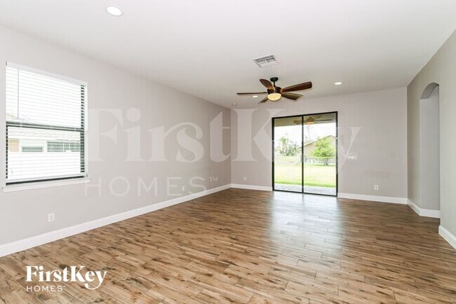 Foto del edificio - 1406 SW 2nd Ave