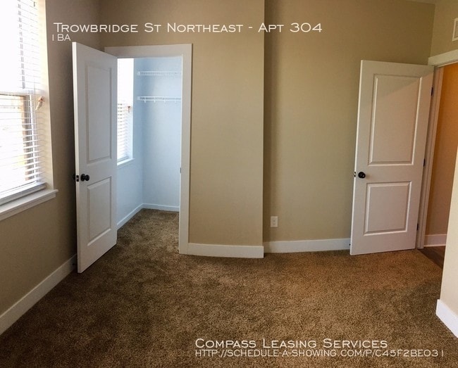 Building Photo - 221 Trowbridge St NE