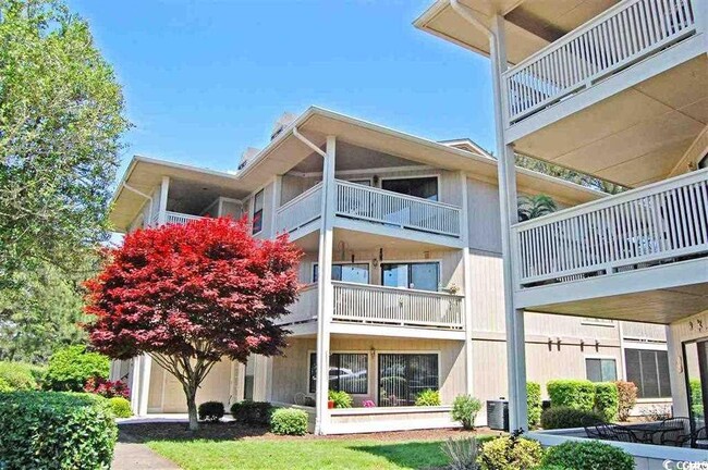 Building Photo - 4230 Pinehurst Cir