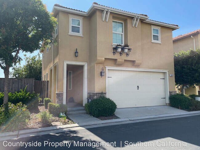 Building Photo - 3 br, 2.5 bath House - 7009 N. Harmony Drive