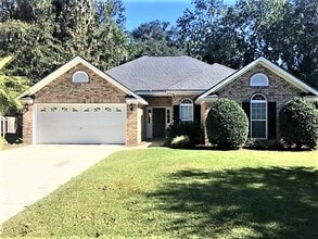 Building Photo - 4 Oakmont Rd