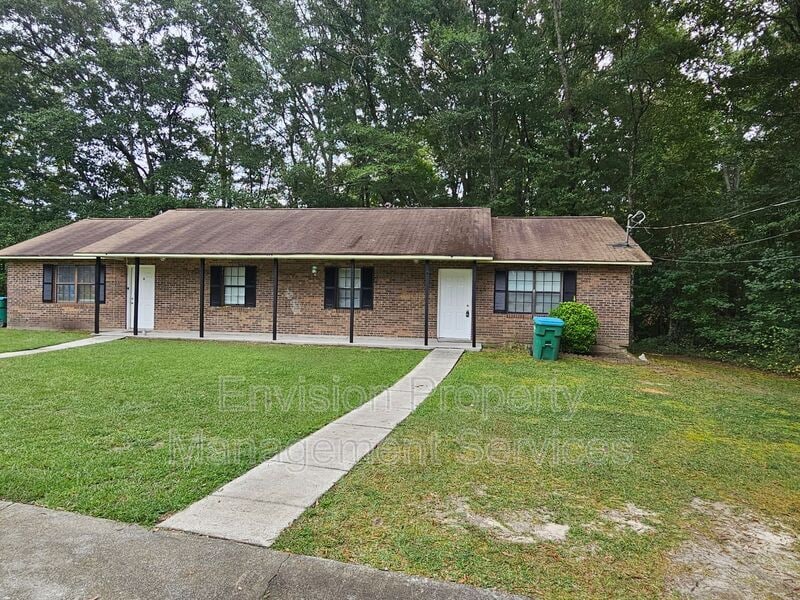 Primary Photo - 115 Jay Ln