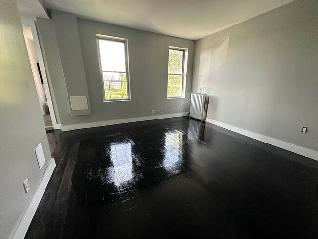 Photo - 901 Woodycrest Ave Apartment