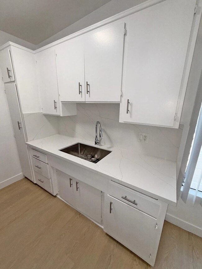 Building Photo - 3630 Westwood Blvd