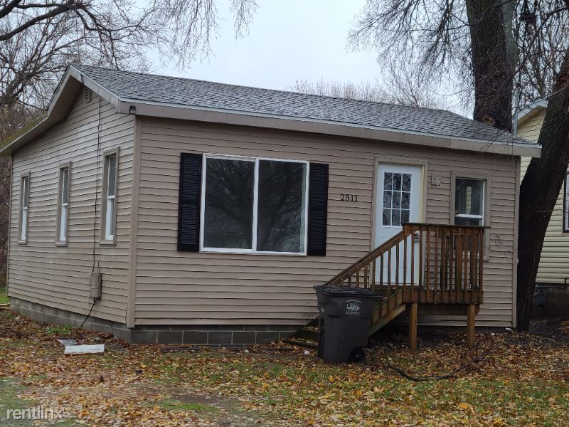 Primary Photo - 3 br, 1 bath House - 2511 E 24th St