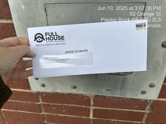 Building Photo - 742-742 Everard H Daigle Boul