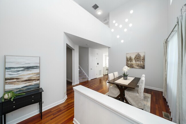 Building Photo - 2930 Glacier Way