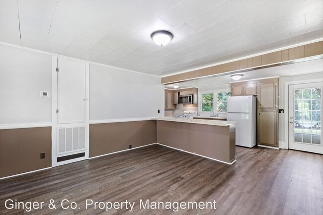 Building Photo - 3 br, 1 bath House - 860 Black Creek Rd