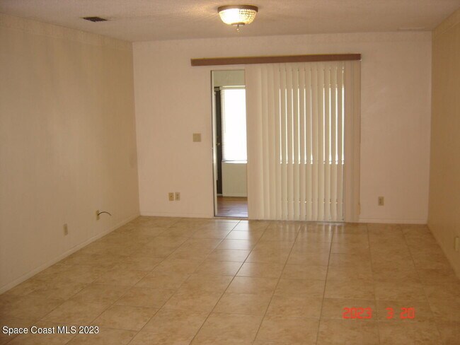 Foto del edificio - 1281 Cheney Hwy