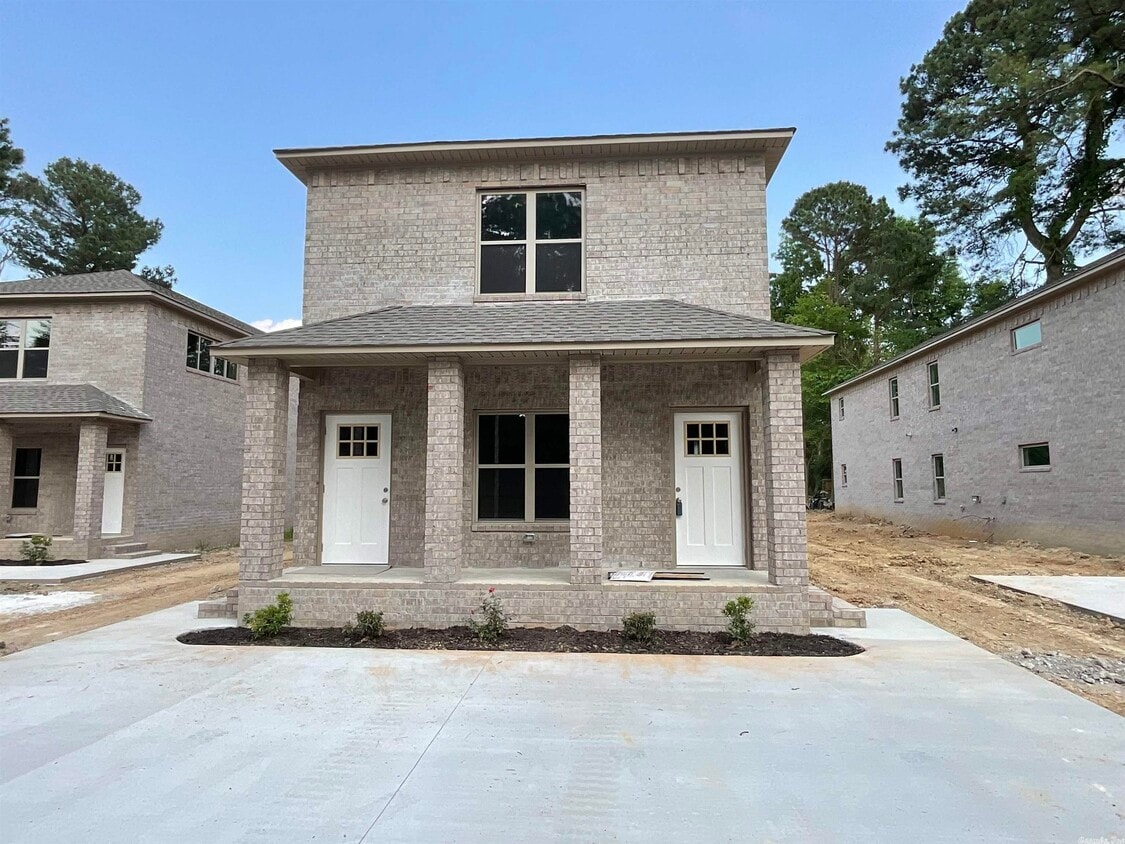 1503 S Bailey St, Jacksonville, AR 72076 Townhome Rentals in