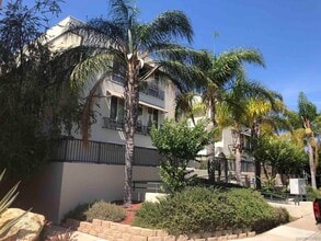 Building Photo - 5540 Lindo Paseo