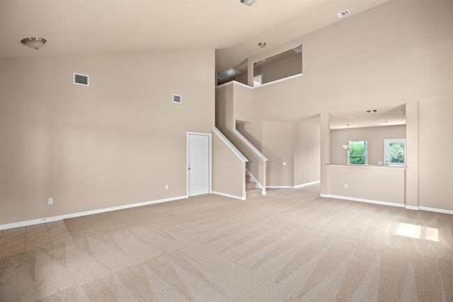 Building Photo - 1505 Maier Dr