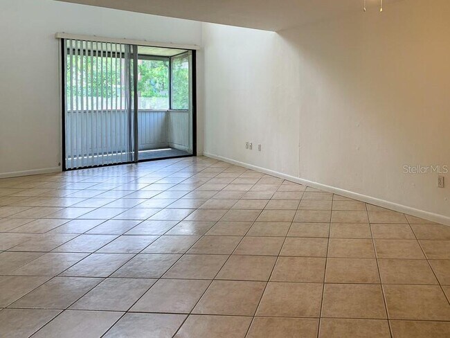 Building Photo - 605 SW 75th St