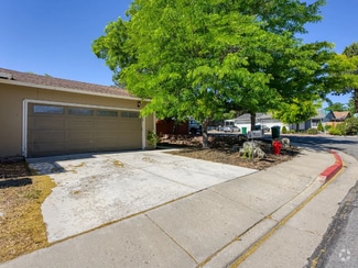 Building Photo - 6412 Flower St