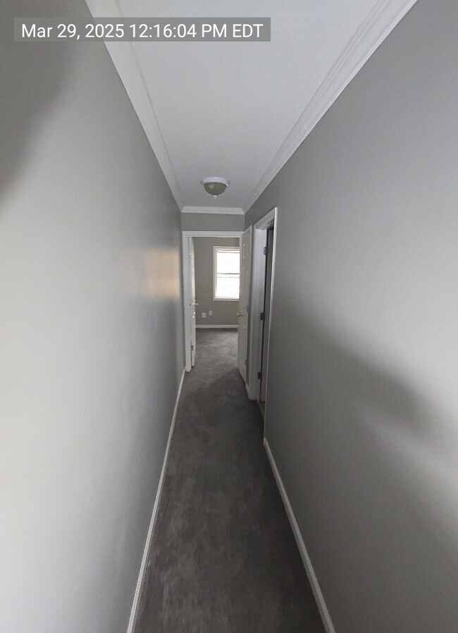 Foto del edificio - 2112 Sidney Ave