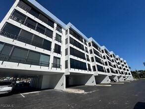 Building Photo - 15010 Punta Rassa Rd