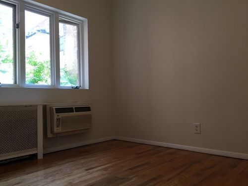Building Photo - 119 E 39th St