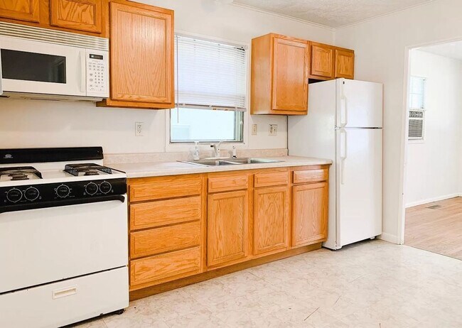 Foto del edificio - 3 Bedroom Close to Campus!