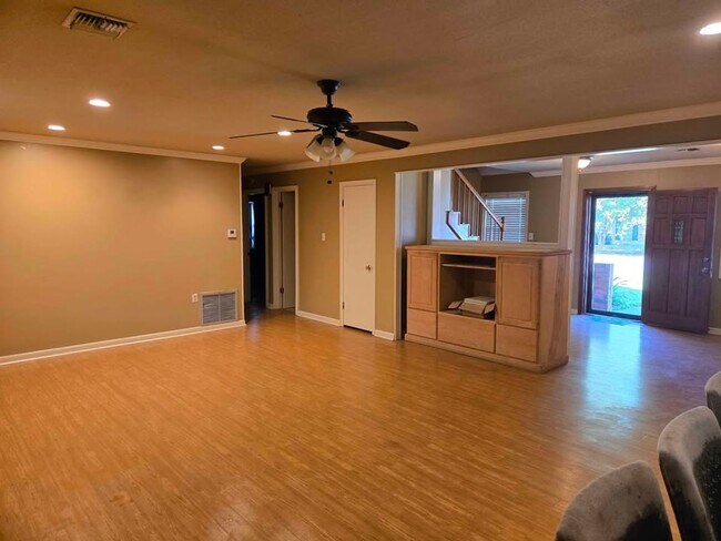 Foto del edificio - FOR RENT in LAFAYETTE!