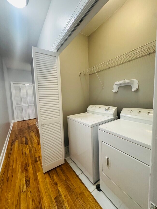 Foto del edificio - 221 E 31st St