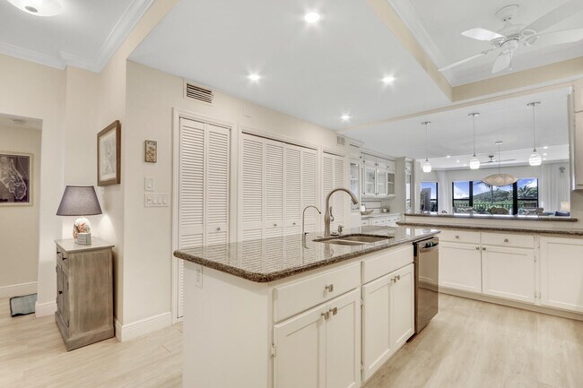 Foto del edificio - 2051 NE Ocean Blvd